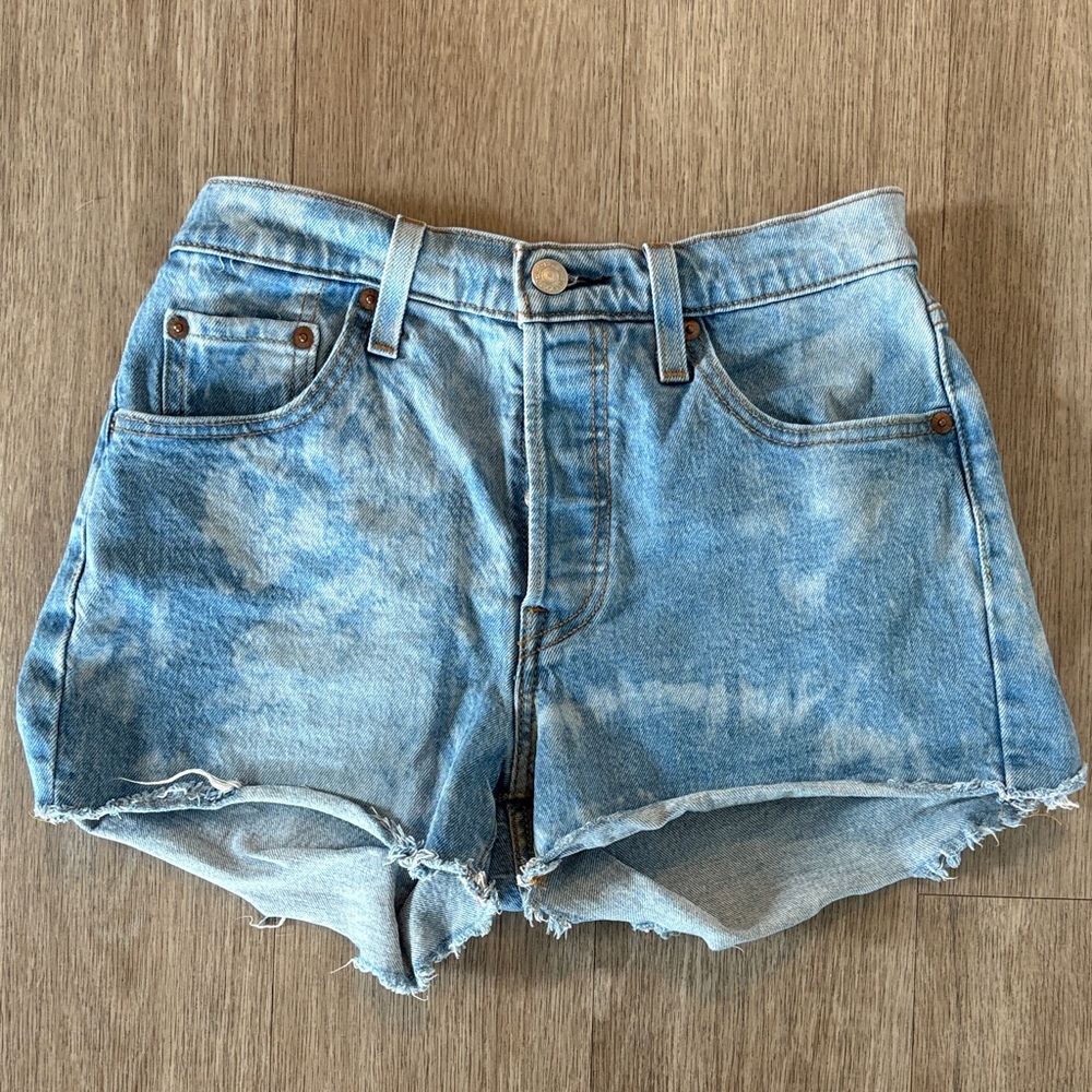 Levi's 501 Acid Wash Blue Denim Shorts Size 25